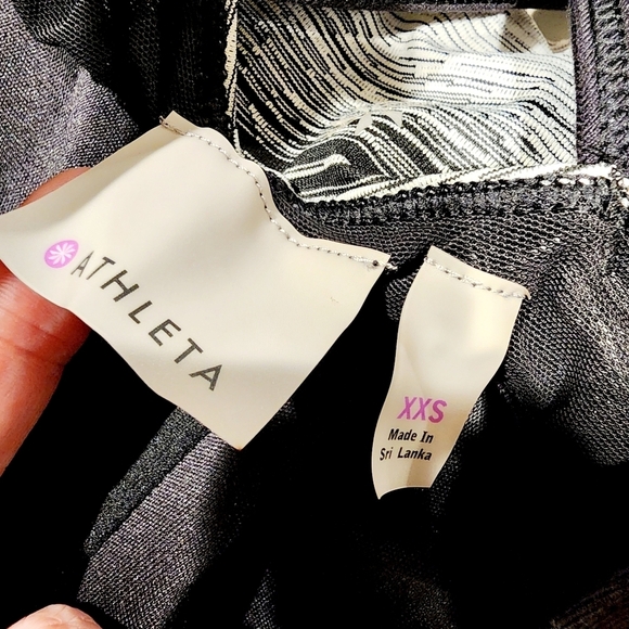 Athleta Stride Crunch And Punch Black White Tank Top Women's XXS Striped Strappy - Picture 7 of 9